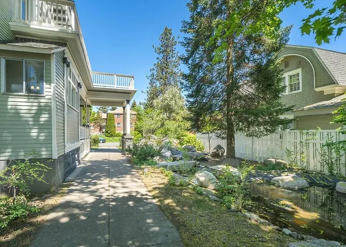 Entire Main Level Of Beautiful Historic Home