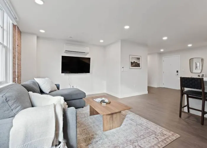 King Beds J And K On Main Luxury Apartment 406